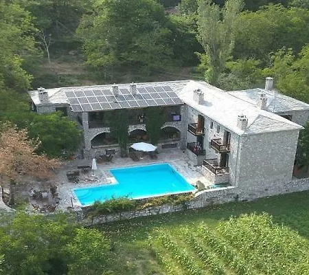 Lefteri's & Loukia's In Tzoumerka With Pool Maison d'hôtes Neraida (Trikala)