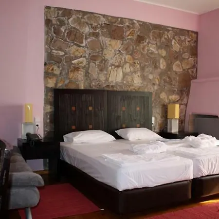 Maison d'hôtes Lefteri's & Loukia's In Tzoumerka With Pool 4*